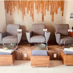 MEDSPA VALLARTA - Instalaciones cómodas para disfrutar de tus servicios favoritos! Manicure y pedicure!