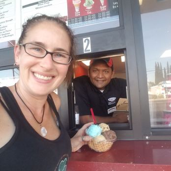 Bruster's Real Ice Cream - It took great restraint not to devour the ice cream before snapping a photo - Ice Cream & Frozen Yogurt Near Me - Orange, California