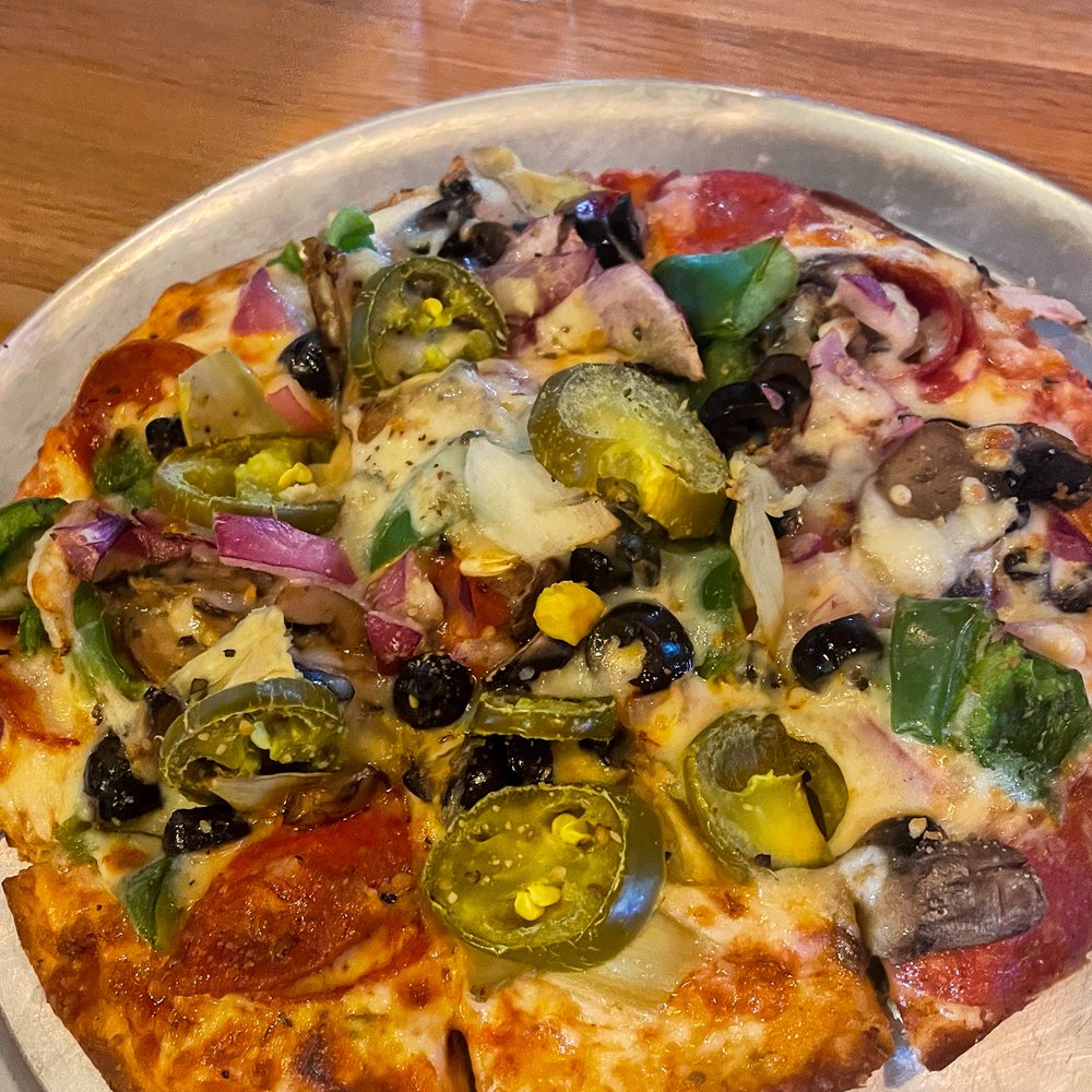 Old Chicago Pizza + Taproom - Chicago 7 on thin crust - Pizza Near Me - Columbia, South Carolina Old Chicago Pizza + Taproom - Chicago 7 on thin crust - Pizza Near Me - Columbia, South Carolina