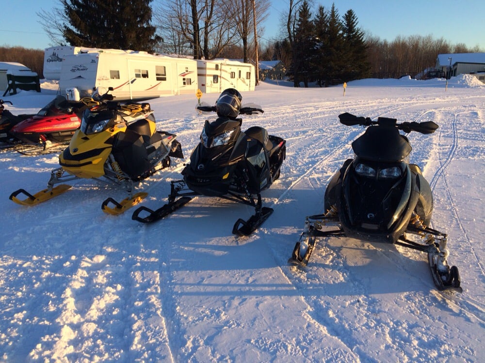 COLDEN LAKES RESORT & RESTAURANT Updated November 2024 9504 Heath