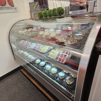 The Red Velvet Cake - Cupcakes Near Me - Maple Heights, Ohio