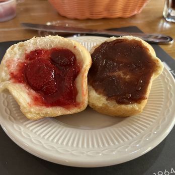 The Beef House - Beef House Famous Yeast roll with Strawberry Jam & Apple Butter - Seafood Near Me - Covington, Indiana The Beef House - Beef House Famous Yeast roll with Strawberry Jam & Apple Butter - Seafood Near Me - Covington, Indiana