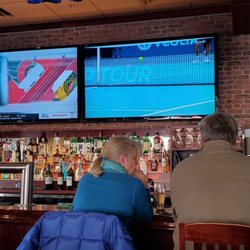 St. Louis Bar & Grill - Eating at the bar