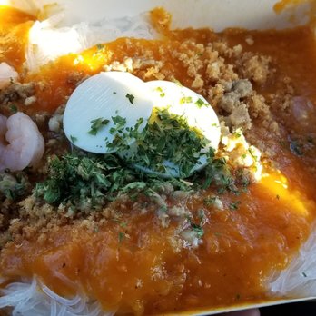 Jollibee - Palabok - 5/5 rating - Chicken Shop Near Me - Plano, Texas