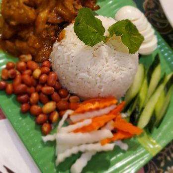 Layang Layang - Nami Lemak - $18.50 - Malaysian Near Me - Milpitas, California Layang Layang - Nami Lemak - $18.50 - Malaysian Near Me - Milpitas, California