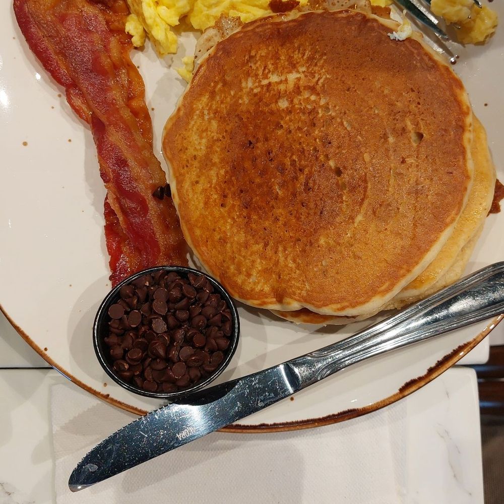 Crema Gourmet  - Pancakes Breakfast - Breakfast & Brunch Near Me - Dania Beach, Florida
