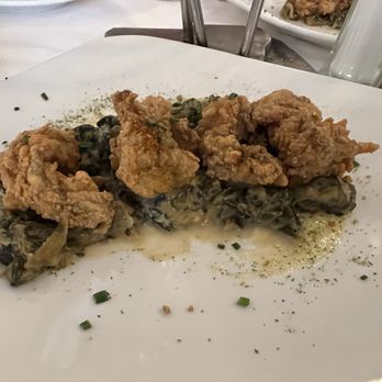 Commander's Palace - Fried Oysters - Cajun/Creole Near Me - New Orleans, Louisiana Commander's Palace - Fried Oysters - Cajun/Creole Near Me - New Orleans, Louisiana