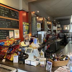 Napolitano's Brooklyn Pizza - Inside counter