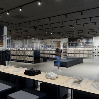 On Outlet - Shoe Stores Near Me - Las Vegas, Nevada