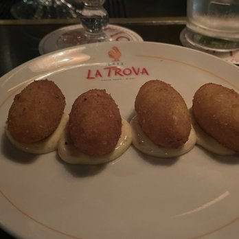Cafe La Trova - Maine lobster croquettes - Cocktail Bars Near Me - Miami, Florida