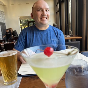 Back Table Kitchen & Bar - Appletini wasn't on the menu but they made it anyways - Bars Near Me - The Woodlands, Texas