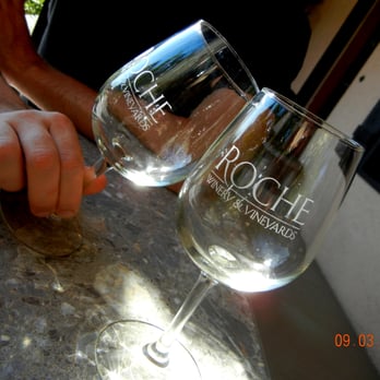 Roche Winery - Wine Tasting Room Near Me - Sonoma, California