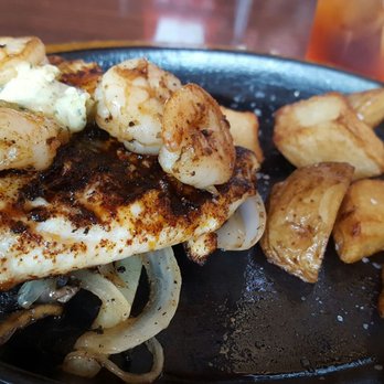 Applebee's Grill + Bar - The bourbon chicken and shrimp skillet  (a little good and not too dry). - Sports Bars Near Me - Columbia, South Carolina