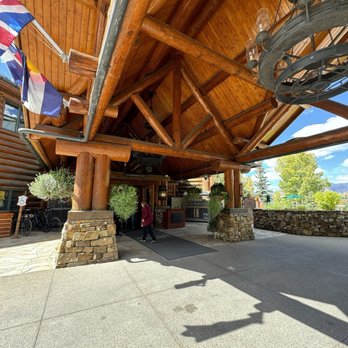 Mountain Lodge Telluride - Check in and valet - Ski Resorts Near Me - Telluride, Colorado Mountain Lodge Telluride - Check in and valet - Ski Resorts Near Me - Telluride, Colorado