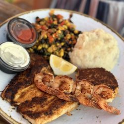 Watermen's Bar and Grill - Mahi