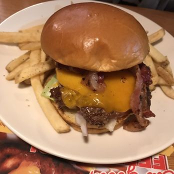 Applebee's Grill + Bar - American Near Me - East Lansing, Michigan Applebee's Grill + Bar - American Near Me - East Lansing, Michigan