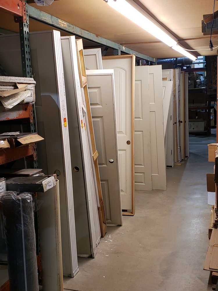 FREEMAN LIQUIDATORS Updated August 2024 82 Photos 3983 W 7th St