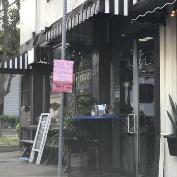 Aloha Bakehouse & Cafe - Storefront - Coffee & Tea Near Me - Honolulu, Hawaii Aloha Bakehouse & Cafe - Storefront - Coffee & Tea Near Me - Honolulu, Hawaii