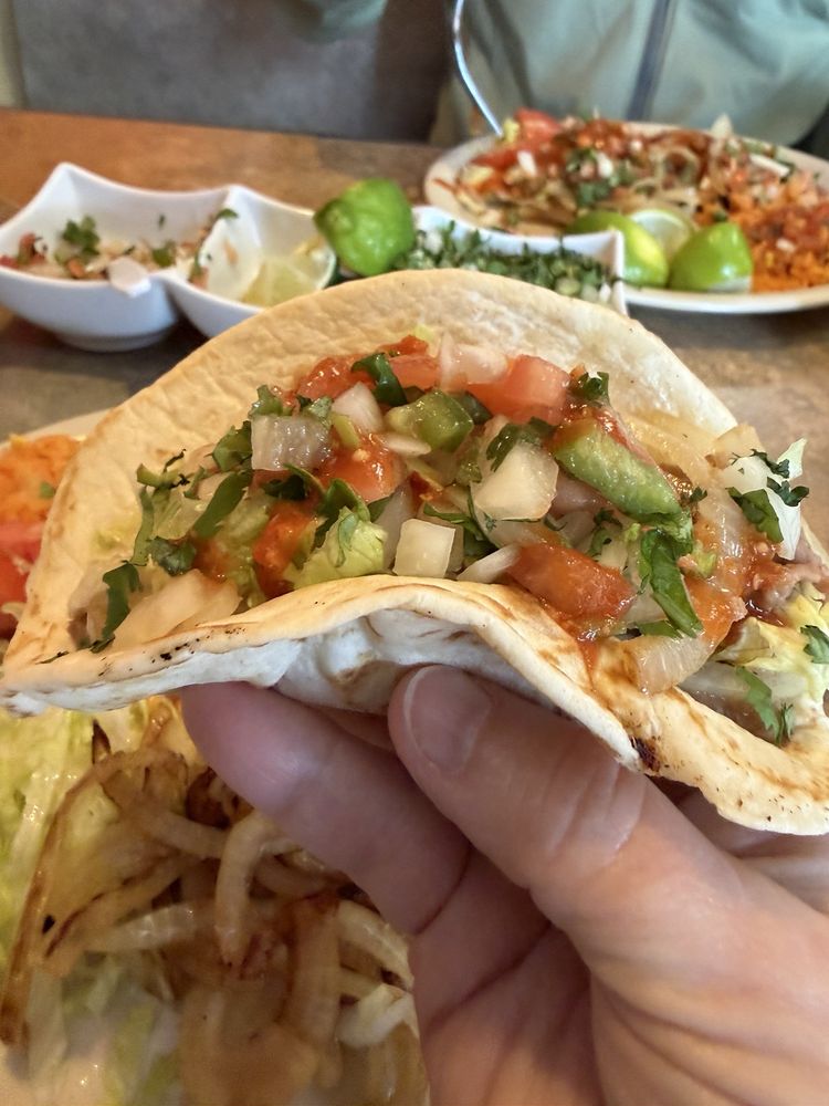 Taqueria Bazzar Mexicano Logo