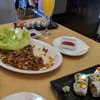 HakkaChow - Tofu lettuce wraps and a couple of rolls. (Garden and Philadelphia.) - Asian Fusion Near Me - Winston-Salem, North Carolina