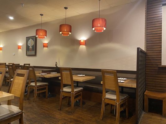 Simply Thai Restaurant by null