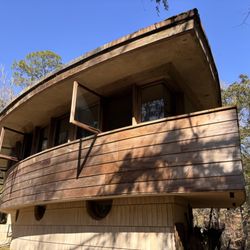 Lewis Spring House - Loved the appearance of the bow