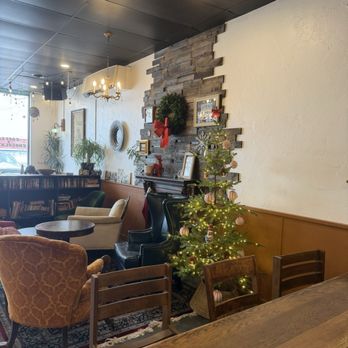 Harvest Moon Coffee & Chocolates - Coffee & Tea Near Me - Natrona Heights, Pennsylvania