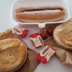 Gourmet Bakehouse - Jam & cream bun, mozzarella beef & chicken Mushroom