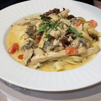 Sal's by Victor - Grilled Chicken Fettuccine - Italian Near Me - Williamsburg, Virginia Sal's by Victor - Grilled Chicken Fettuccine - Italian Near Me - Williamsburg, Virginia