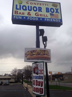 342 Bar & Grill by null