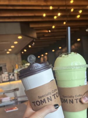 Tom N Toms Coffee by null