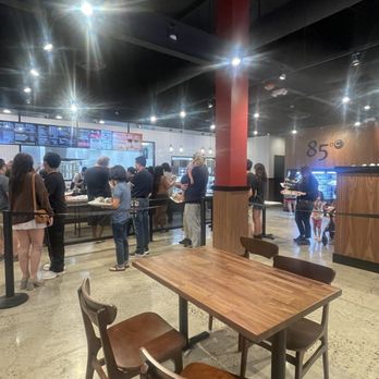 85°C Bakery Cafe-Temecula - Longs lines means good food! - Bakeries Near Me - Temecula, California