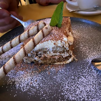 Le Sorelle Restaurant - tiramisu - Italian Near Me - Delray Beach, Florida Le Sorelle Restaurant - tiramisu - Italian Near Me - Delray Beach, Florida