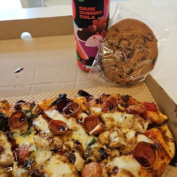 &pizza - Pizza + dark cherry cola + chocolate chip cookie - Pizza Near Me - Gathersburg, Maryland