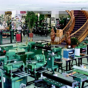 Grizzly Industrial - Inside Grizzly's Bellingham Showroom - Building Supplies Near Me - Bellingham, Washington Grizzly Industrial - Inside Grizzly's Bellingham Showroom - Building Supplies Near Me - Bellingham, Washington