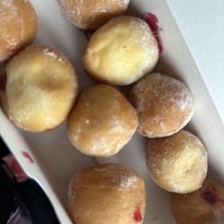 Dunkin' - Jelly Munchkins