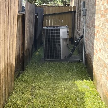 Memelandscaping - After replacing grass in the side backyard - Landscaping Near Me