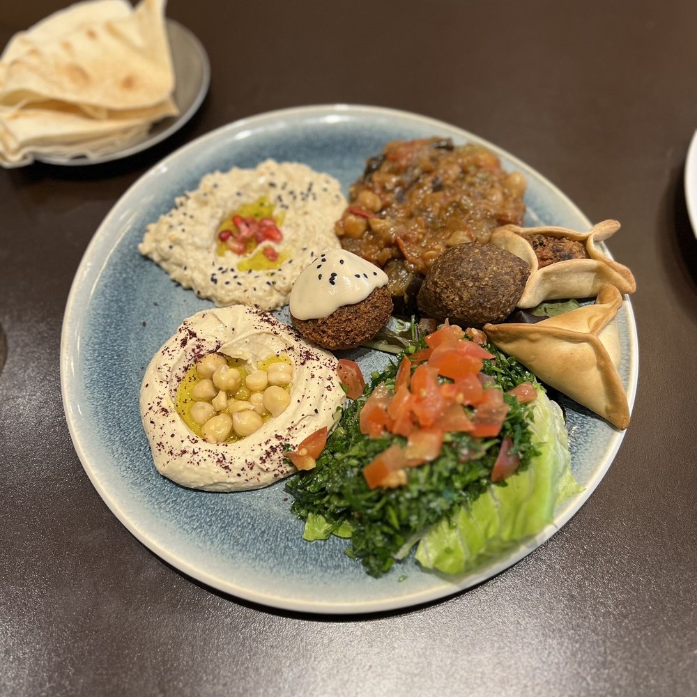 Maison Noura - 8 mezza plate - Lebanese Near Me - Paris, 75 Maison Noura - 8 mezza plate - Lebanese Near Me - Paris, 75