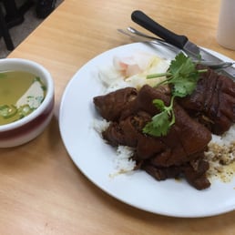 豬手飯 豬手飯