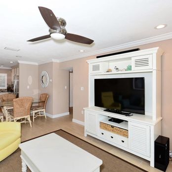 La Siesta Condominium - Unit 111 - Vacation Rentals Near Me - Sarasota, Florida