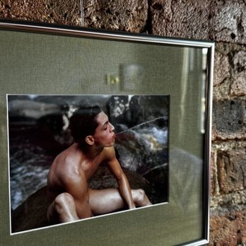Foursided Custom Framing - Lakeview - Framing Near Me - Chicago, Illinois