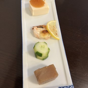 Yoshitsune Restaurant - appetizers that came with the sushi course - Japanese Near Me - Honolulu, Hawaii Yoshitsune Restaurant - appetizers that came with the sushi course - Japanese Near Me - Honolulu, Hawaii