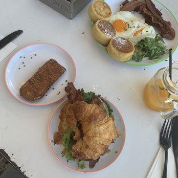 Bacon Bitch - Sandwiches Near Me - Miami Beach, Florida