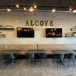 Alcove Hookah Lounge - Alcove televisions