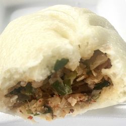 Joong Boo Market - Kimchi Wang Mandoo
