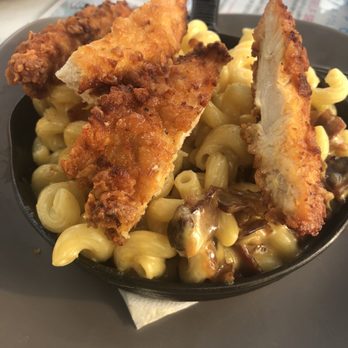 The Point in Fells - Mac and Cheese with fried chicken - New American Near Me - Baltimore, Maryland The Point in Fells - Mac and Cheese with fried chicken - New American Near Me - Baltimore, Maryland