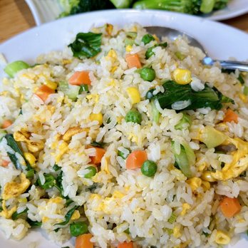 Thumbling - Vegetable Egg Fried Rice - Shanghainese Near Me - West Covina, California Thumbling - Vegetable Egg Fried Rice - Shanghainese Near Me - West Covina, California