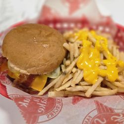 Steak ’n Shake - Bacon 'n Cheese Single Steakburger Combo Cheese Fries