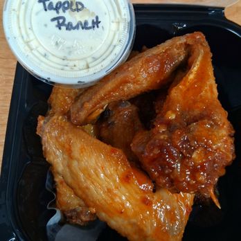 Tapped Out Eats - Hot honey wings - Food Delivery Services Near Me - Gladstone, Missouri