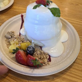 Motto Tea Cafe - Desserts Near Me - Pasadena, California